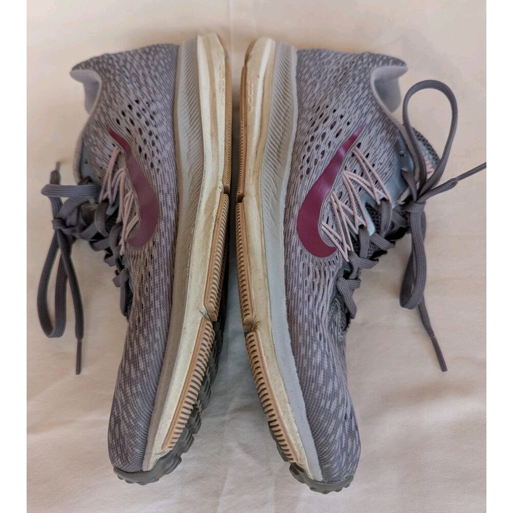 Nike Air Zoom Winflo 5 Women's Size 9 Gunsmoke Berry Running Shoe BV6136-001 - Picture 5 of 7